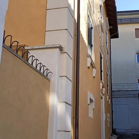 Dimora 99 * LʼAquila